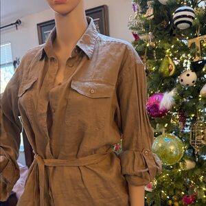 Lauren Ralph Lauren women Casual Brown Button Down Shirt, New never been used.👍